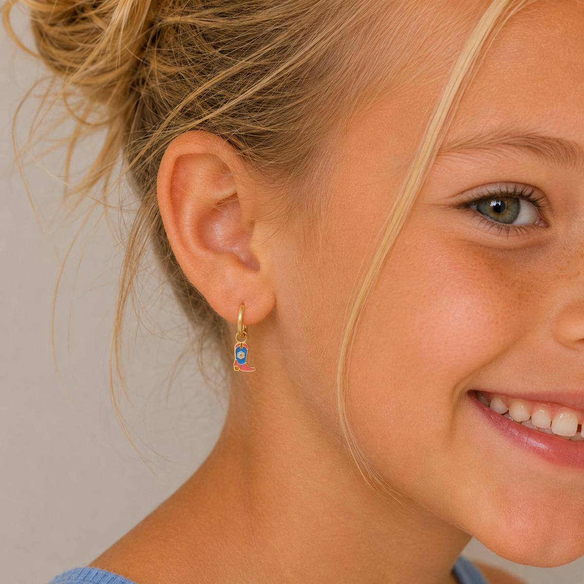 High-quality, hypoallergenic earrings are made for kids with sensitive ears and can be worn 24/7. Designed for kids but cute enough for grown-ups too!
Details:
Waterproof and can be worn in the pool and bath
Surgical grade stainless steel
18K gold plated
Lead, copper & nickel free
13mm Enamel charm
8mm hoop