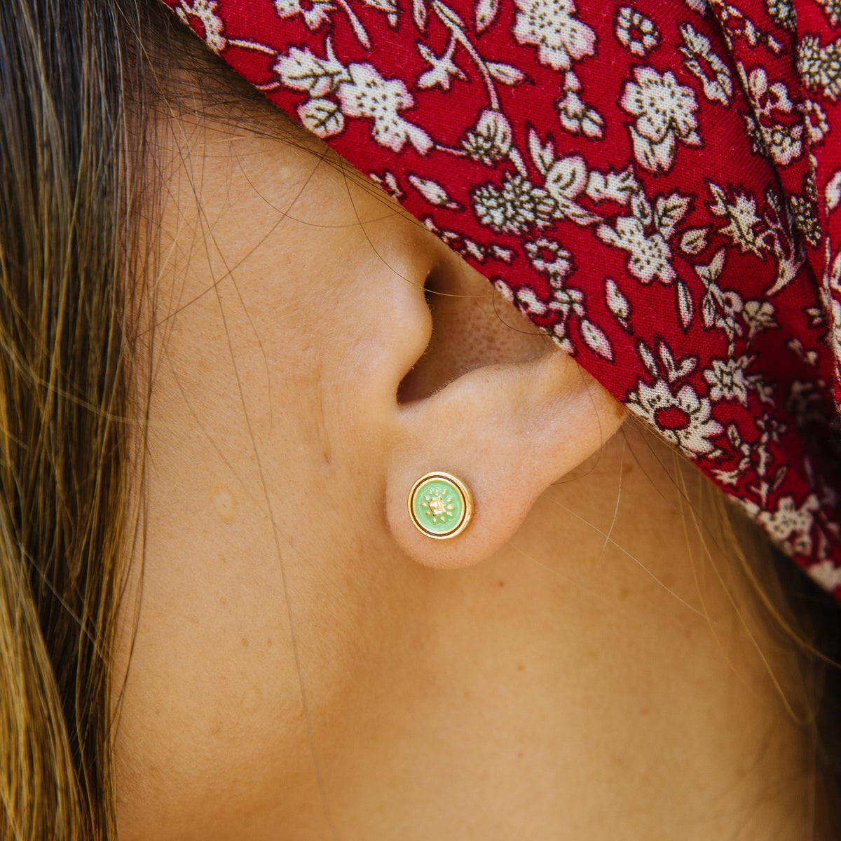 Kiwi Studs