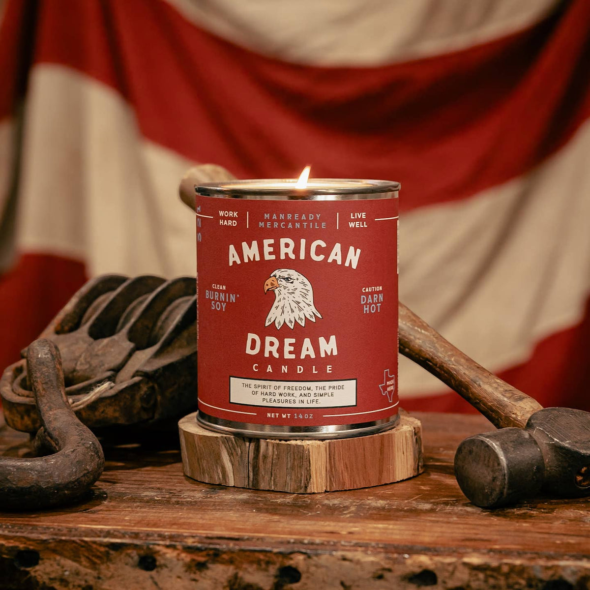 AMERICAN DREAM
The spirit of freedom, the pride of hard work, and simple pleasure in life. Notes of Bourbon Vanilla, Bergamot, & Sandalwood.