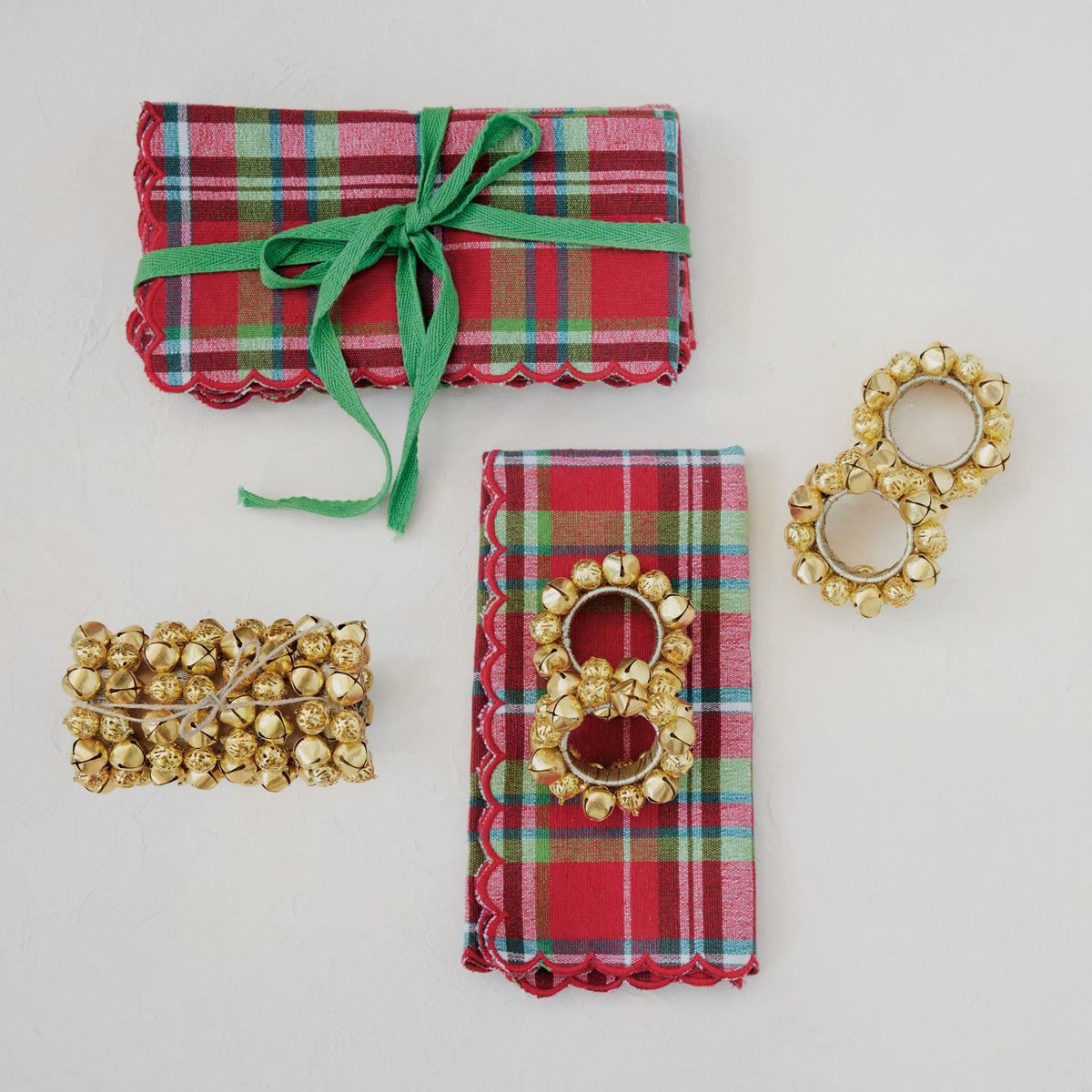 Scalloped Cotton Napkin Set - Classic Plaid