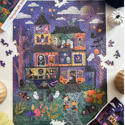 Spooky Manor 500 Piece Puzzle