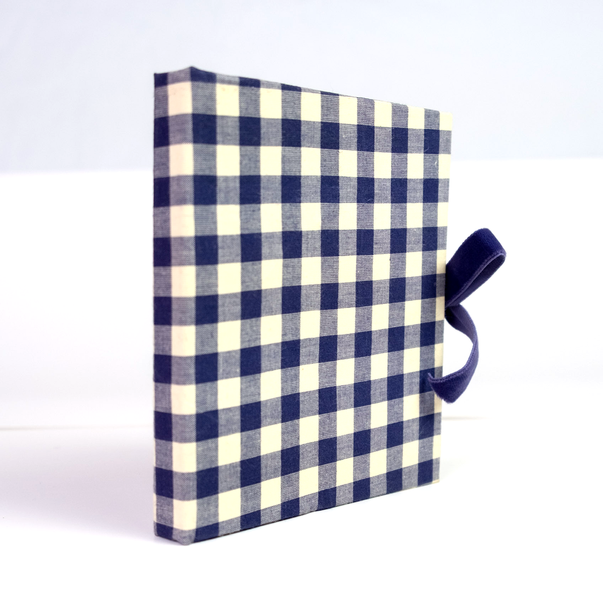 Teddy Fabric Folio Frame