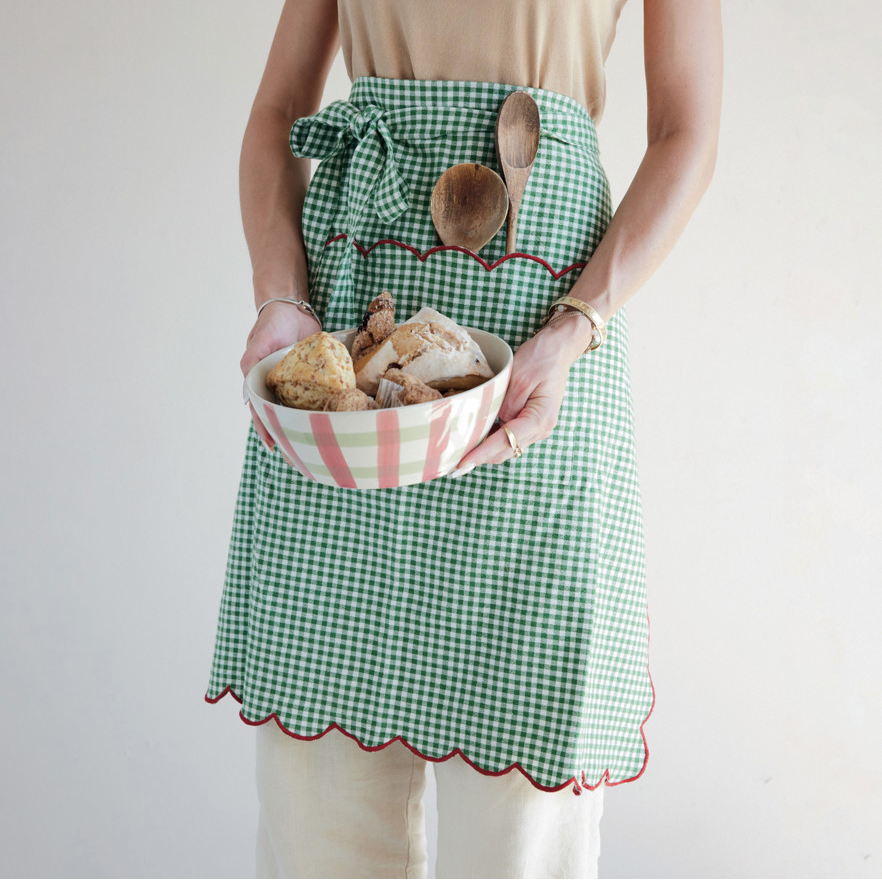 Woven Cotton Gingham Scalloped Half Apron, Contrasting Stitched Edge & Pocket